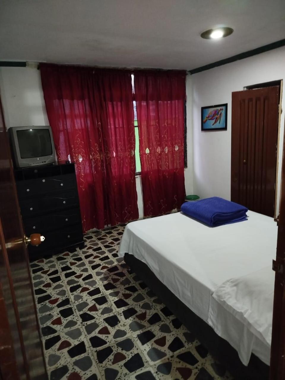 פריירה Hostal La 18 מראה חיצוני תמונה